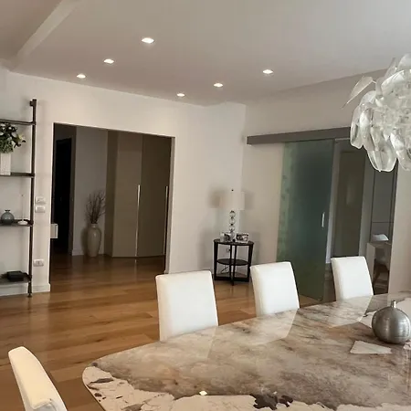 דירה Design & Luxury ורונה